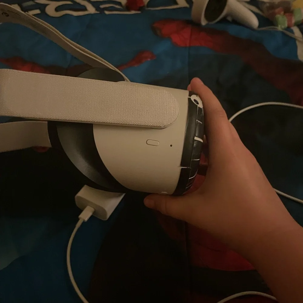 Brand new/ oculus with controllers/demon slayer stickers on oculus